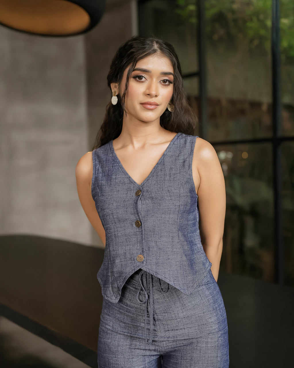 Button Waistcoat & Waist frontgathered pants