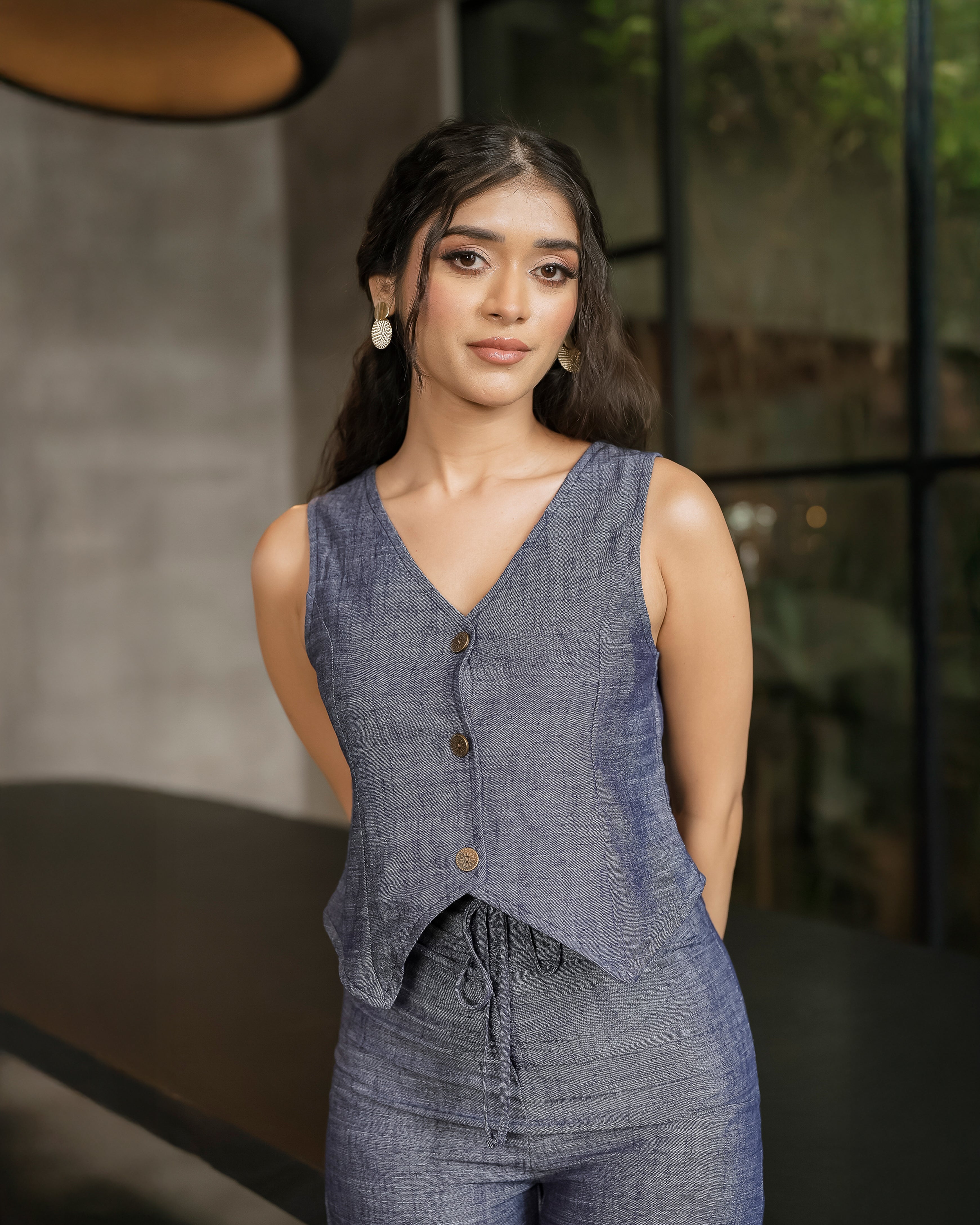 Button Waistcoat & Waist frontgathered pants